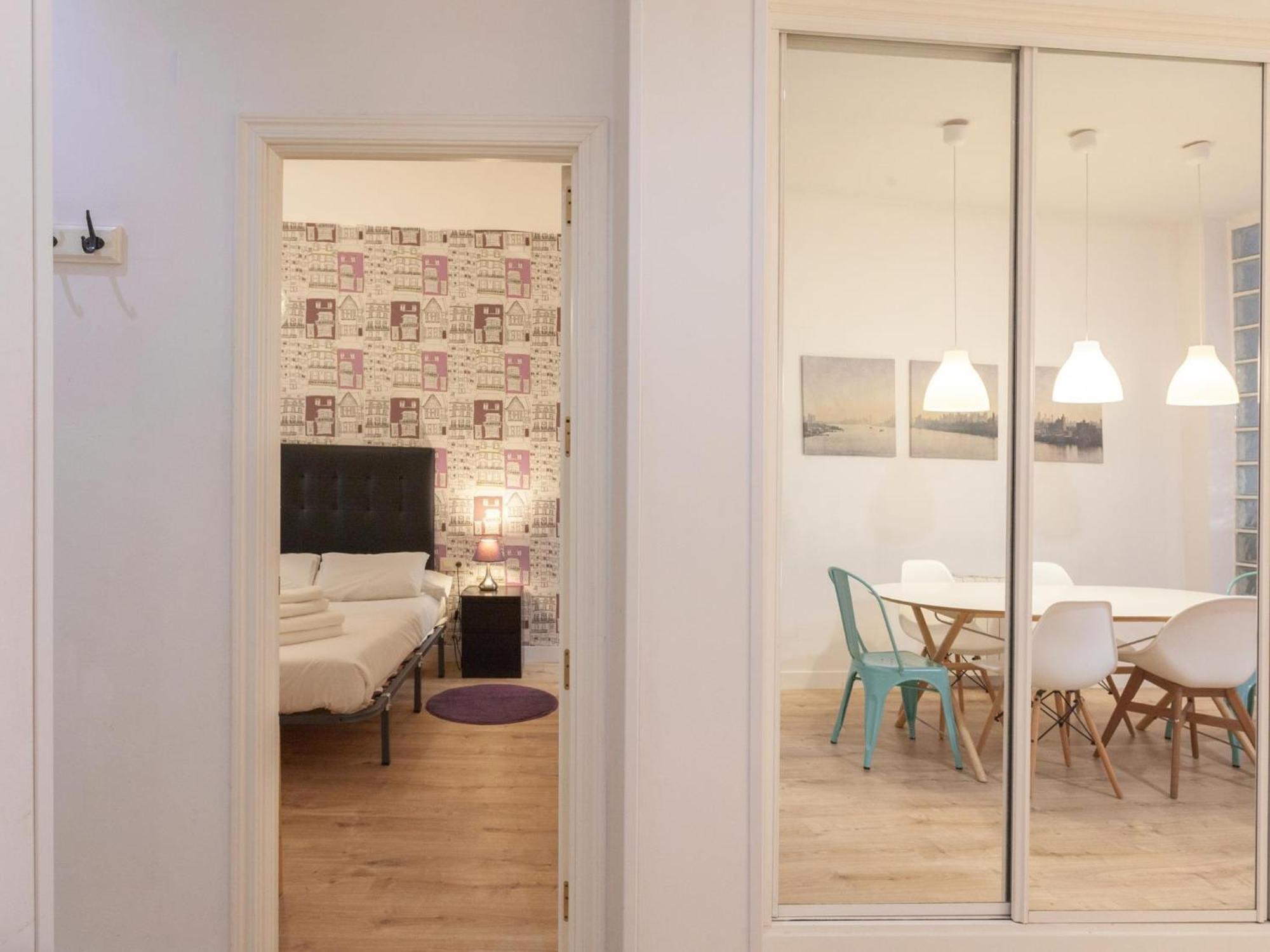 Enorme Y Acogedor Piso En La Puerta Del Sol Apartman Madrid Kültér fotó